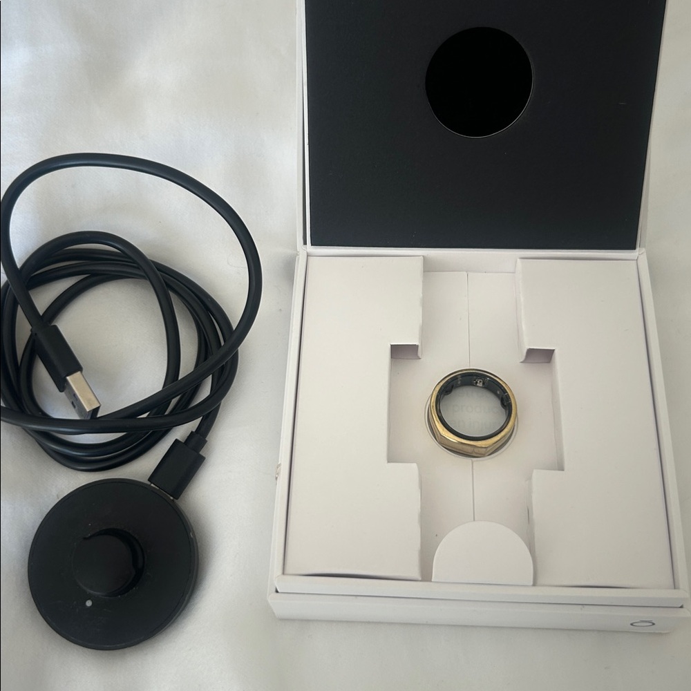 Oura ring- Gold Heritage size 9 Generation 3